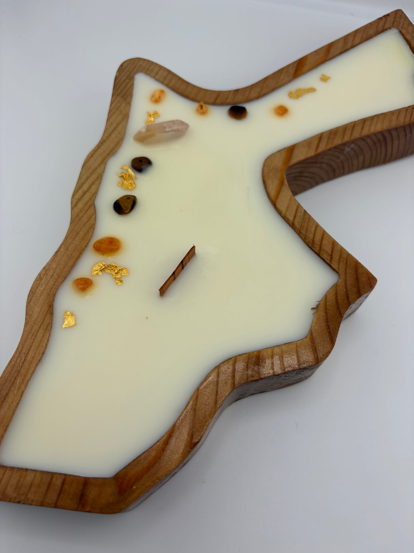 Petra Map Candle (Cashmere Sands)