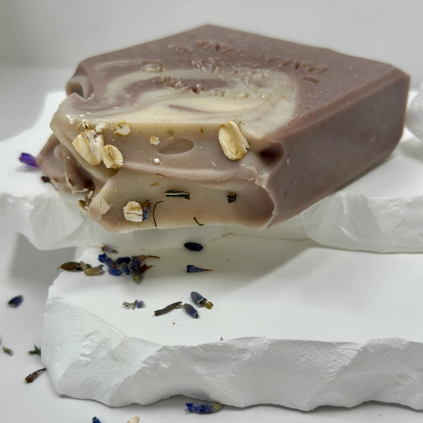 Silwad Artisan Bar Soap (Lavender + Oats)