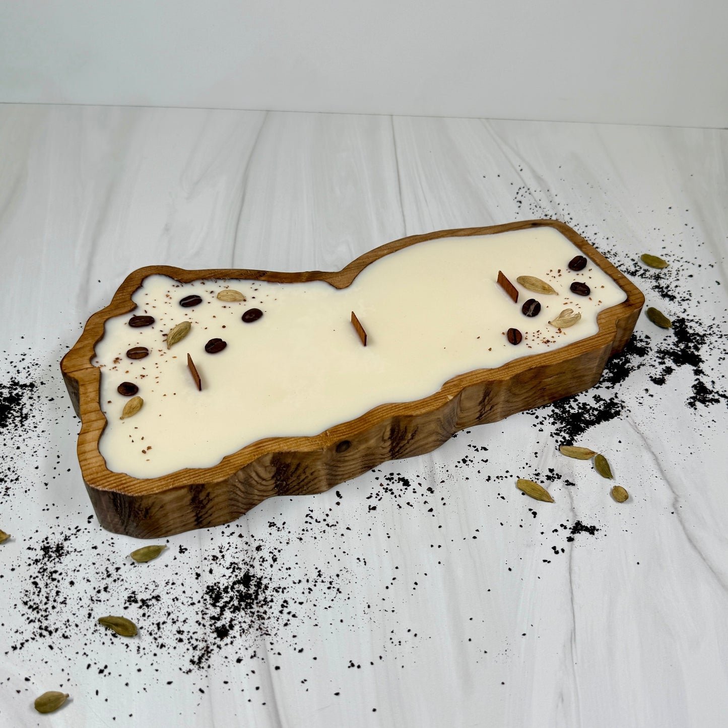 Sanaa Map Candle (Coffee and Cardamom)